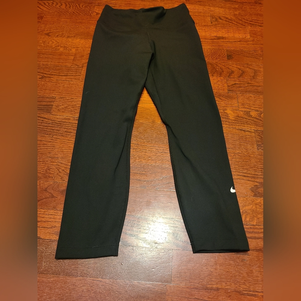 Womens Nike Leggings Size XS New With Tags